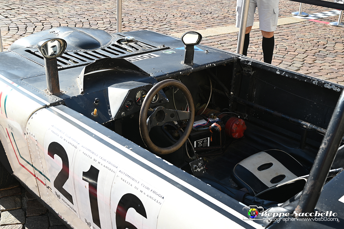 VBS_3942 - Autolook Week - Le auto in Piazza San Carlo.jpg